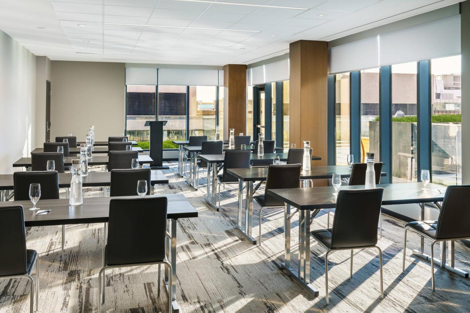 Hotel Ac By Marriott Dc Downtown 4*